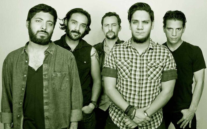 Qué estilo musical tocan Espina