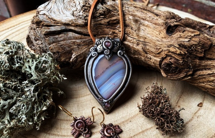 Cómo pulir arcilla polimérica