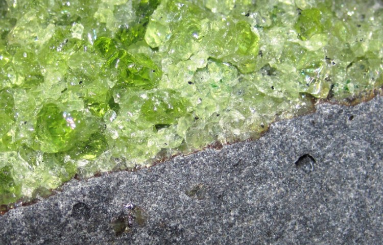 Ejemplos de minerales magmáticos