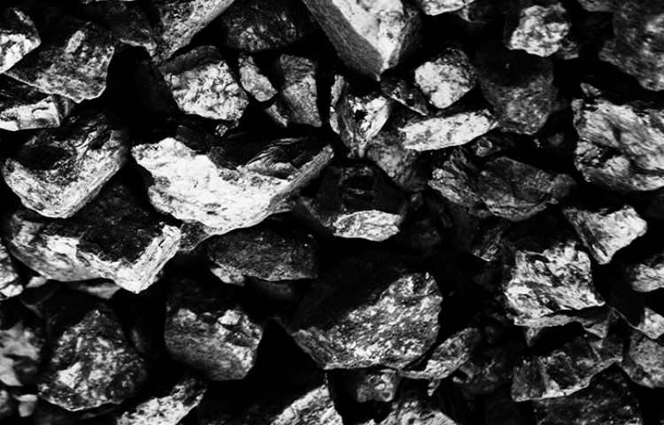 Ejemplos de minerales no renovables