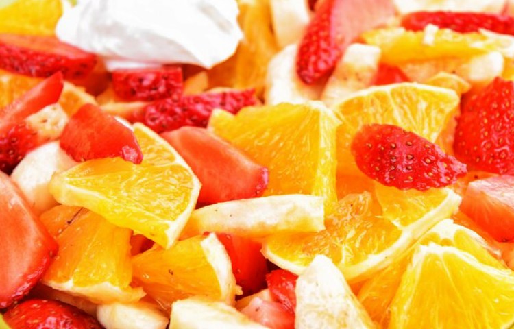 Por qué no se debe comer fruta en la noche